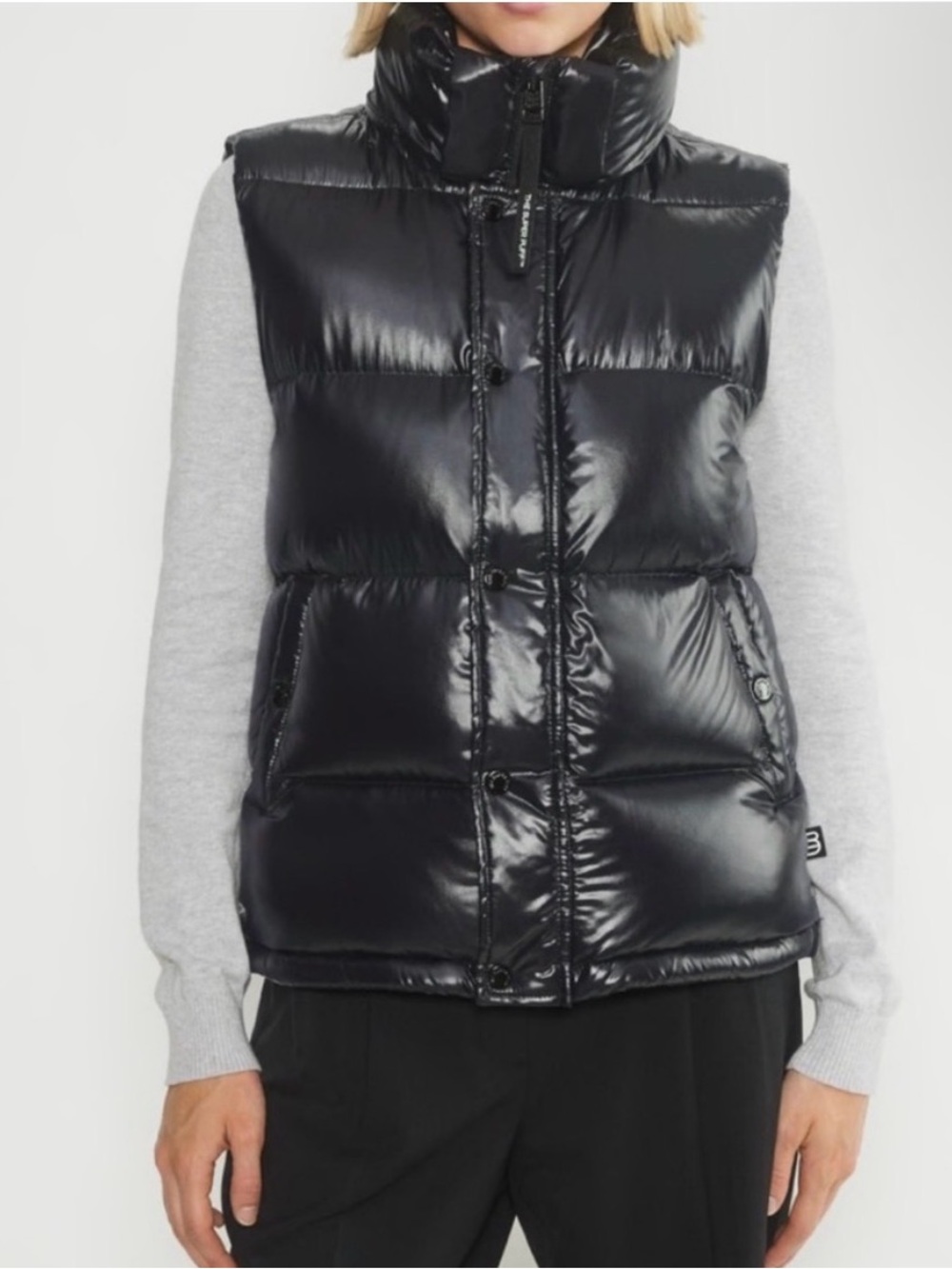 Aritzia Superpuff Goose Down Vest Black Shine Puffer Size Medium